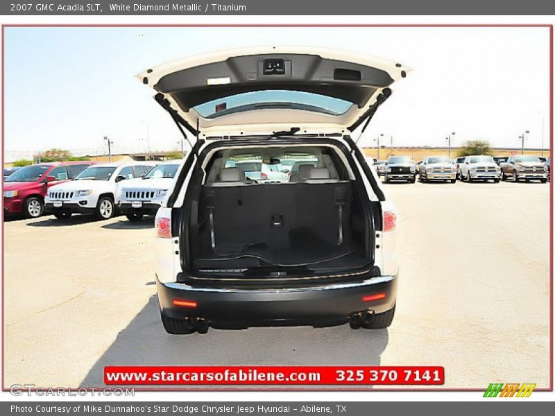 White Diamond Metallic / Titanium 2007 GMC Acadia SLT