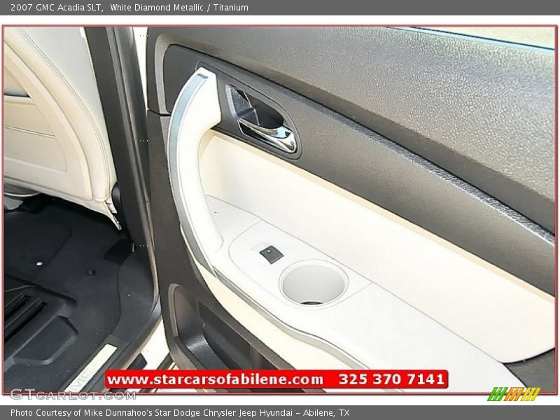 White Diamond Metallic / Titanium 2007 GMC Acadia SLT