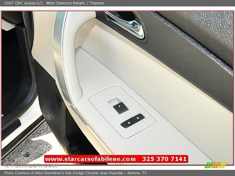 White Diamond Metallic / Titanium 2007 GMC Acadia SLT