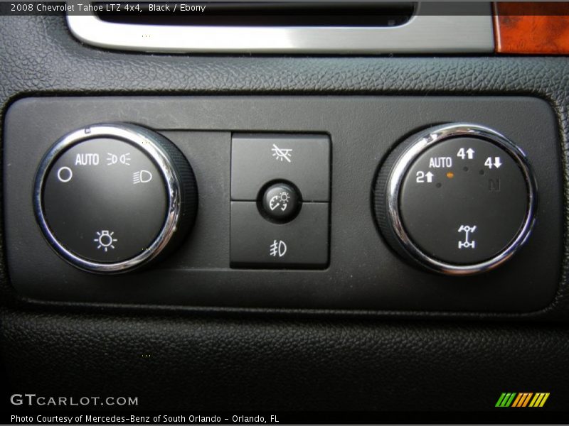 Controls of 2008 Tahoe LTZ 4x4