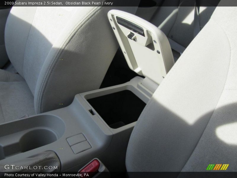 Obsidian Black Pearl / Ivory 2009 Subaru Impreza 2.5i Sedan