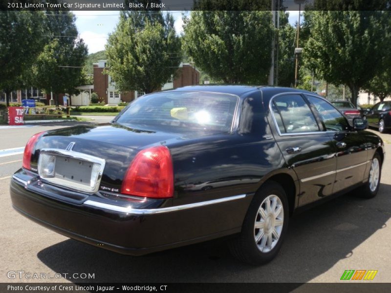 Black / Black 2011 Lincoln Town Car Signature Limited