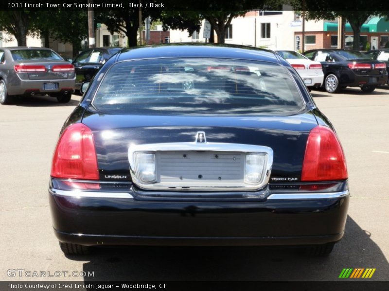 Black / Black 2011 Lincoln Town Car Signature Limited