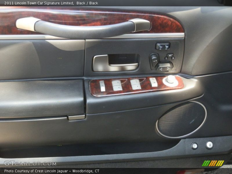 Black / Black 2011 Lincoln Town Car Signature Limited