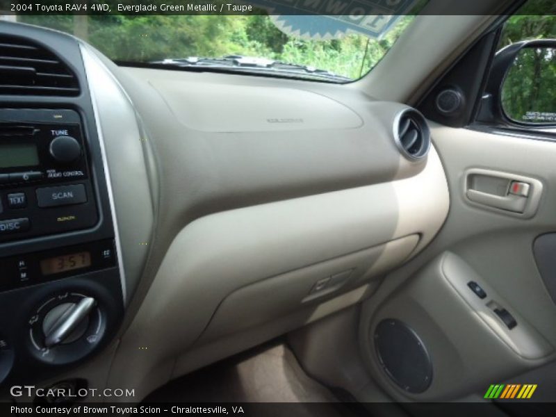 Everglade Green Metallic / Taupe 2004 Toyota RAV4 4WD
