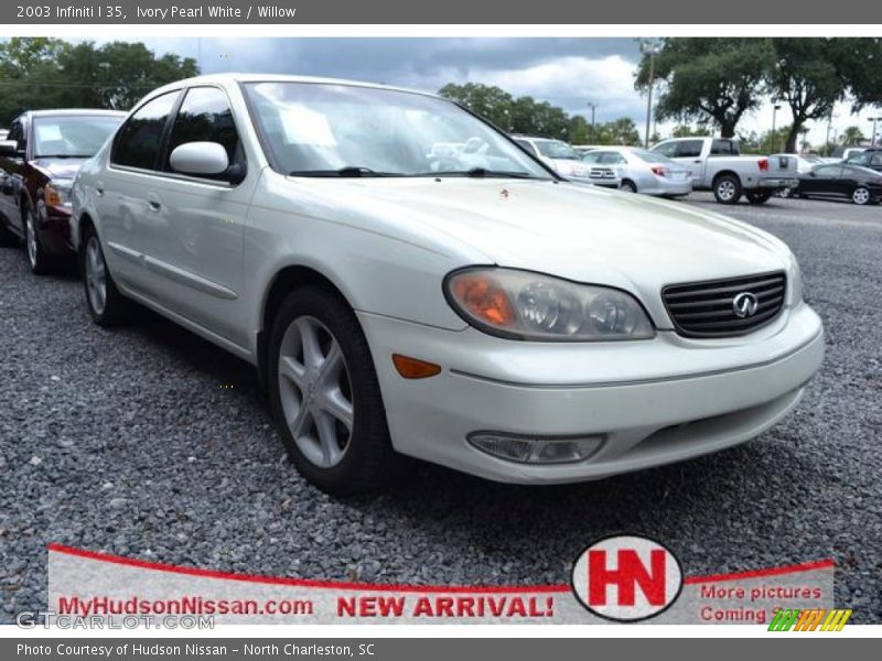 Ivory Pearl White / Willow 2003 Infiniti I 35