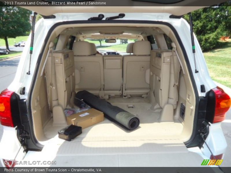  2013 Land Cruiser  Trunk