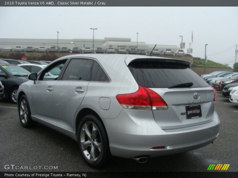 Classic Silver Metallic / Gray 2010 Toyota Venza V6 AWD