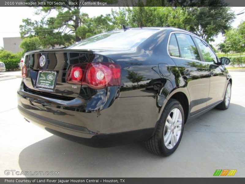 Black / Cornsilk Beige 2010 Volkswagen Jetta TDI Sedan