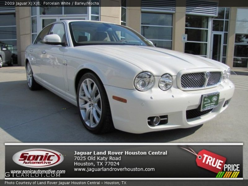 Porcelain White / Barley/Mocha 2009 Jaguar XJ XJ8