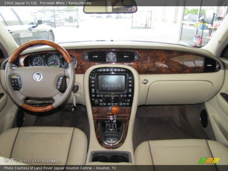 Porcelain White / Barley/Mocha 2009 Jaguar XJ XJ8