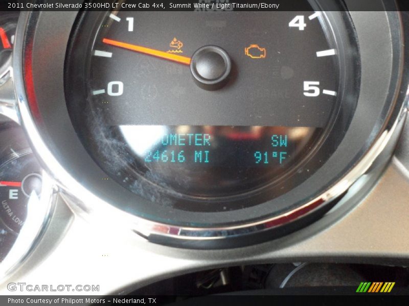Summit White / Light Titanium/Ebony 2011 Chevrolet Silverado 3500HD LT Crew Cab 4x4