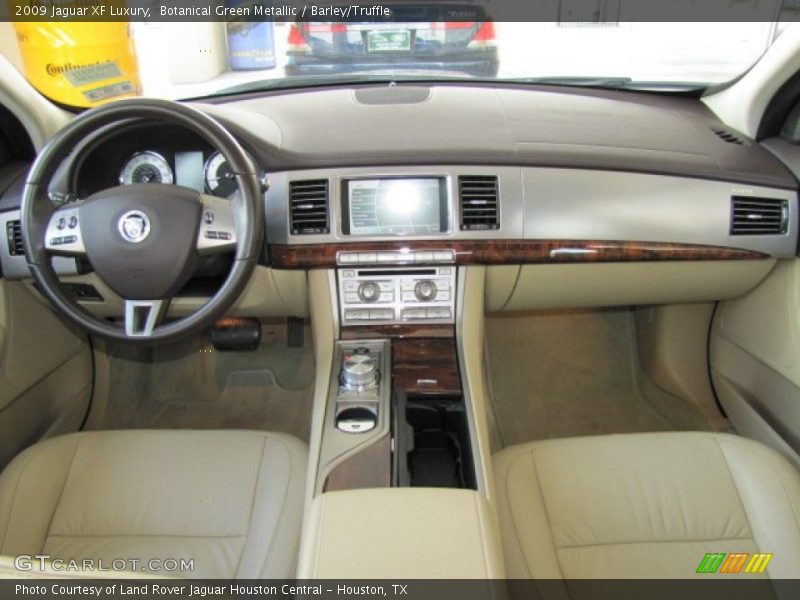 Botanical Green Metallic / Barley/Truffle 2009 Jaguar XF Luxury