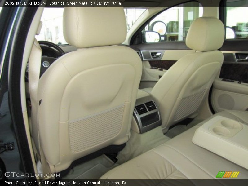 Botanical Green Metallic / Barley/Truffle 2009 Jaguar XF Luxury