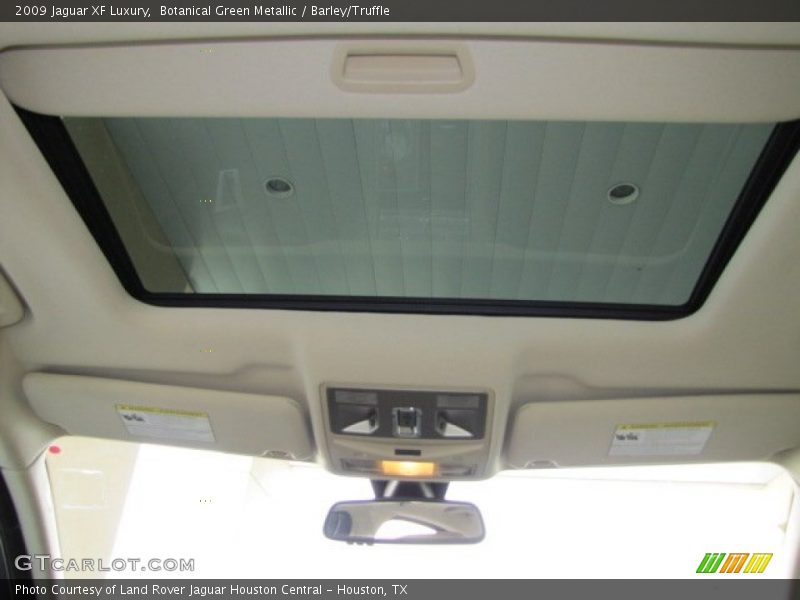 Botanical Green Metallic / Barley/Truffle 2009 Jaguar XF Luxury