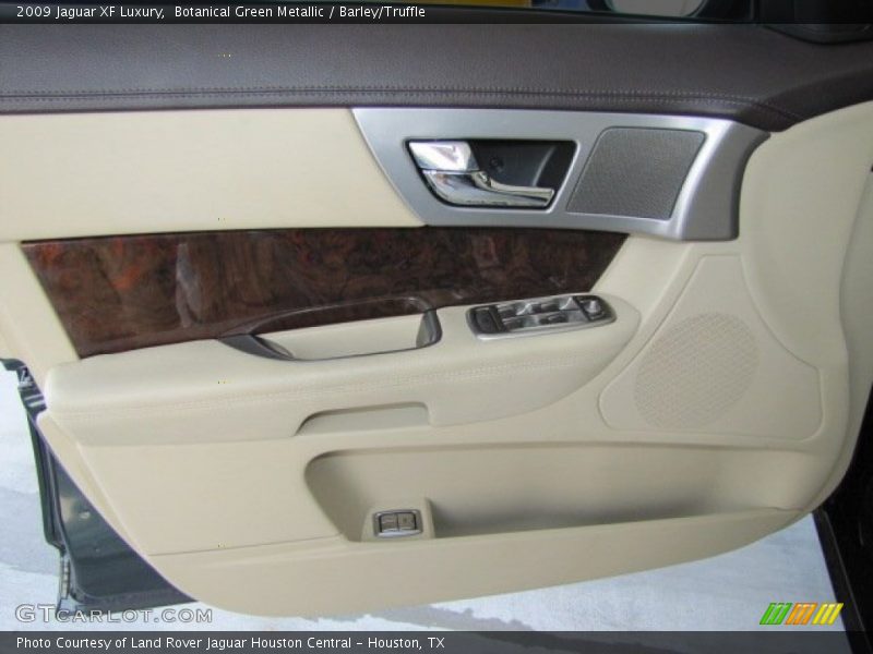 Botanical Green Metallic / Barley/Truffle 2009 Jaguar XF Luxury