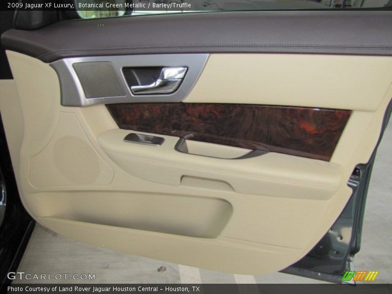 Botanical Green Metallic / Barley/Truffle 2009 Jaguar XF Luxury