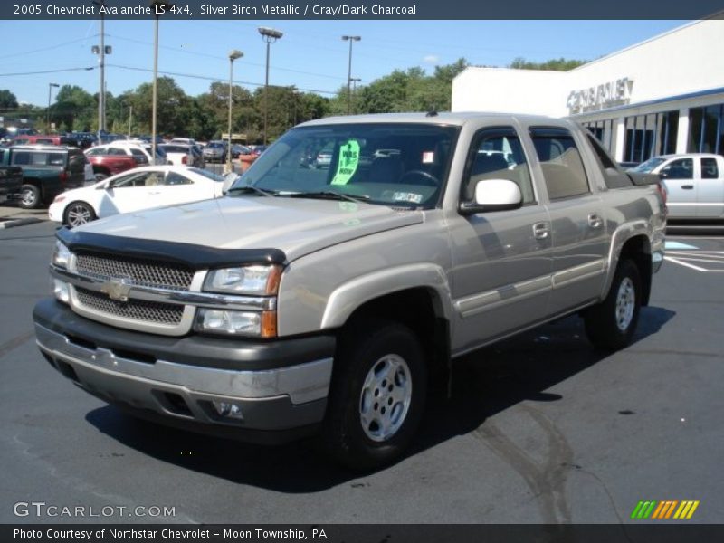 Silver Birch Metallic / Gray/Dark Charcoal 2005 Chevrolet Avalanche LS 4x4