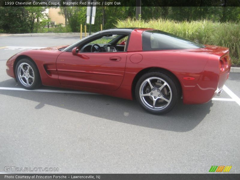 Magnetic Red Metallic / Light Oak 1999 Chevrolet Corvette Coupe
