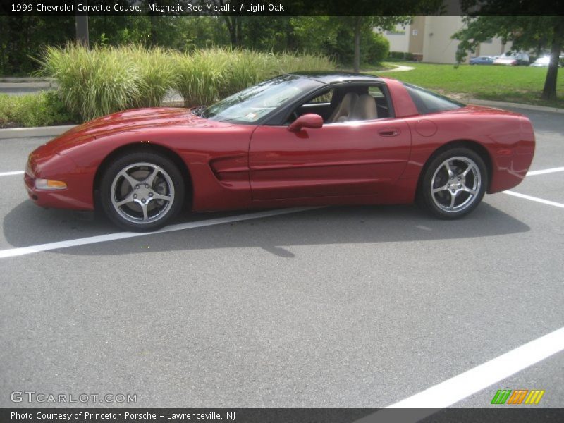 Magnetic Red Metallic / Light Oak 1999 Chevrolet Corvette Coupe
