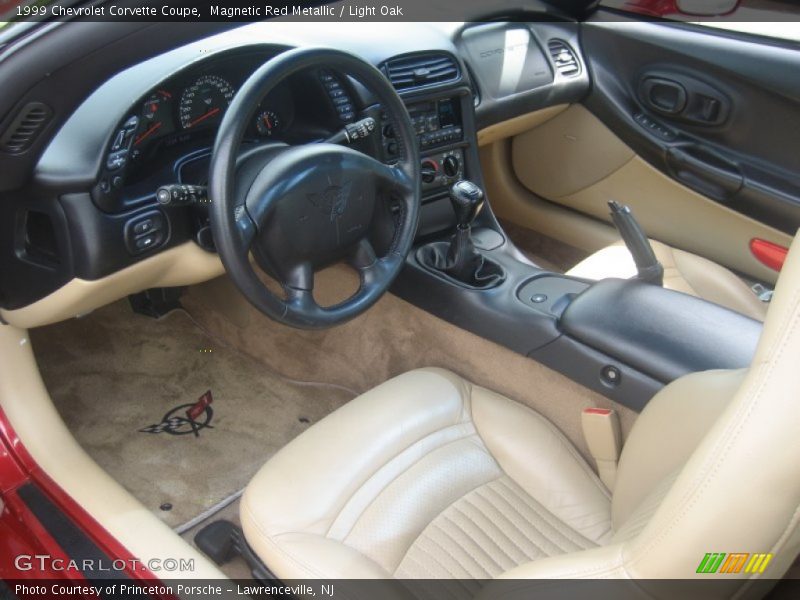 Magnetic Red Metallic / Light Oak 1999 Chevrolet Corvette Coupe