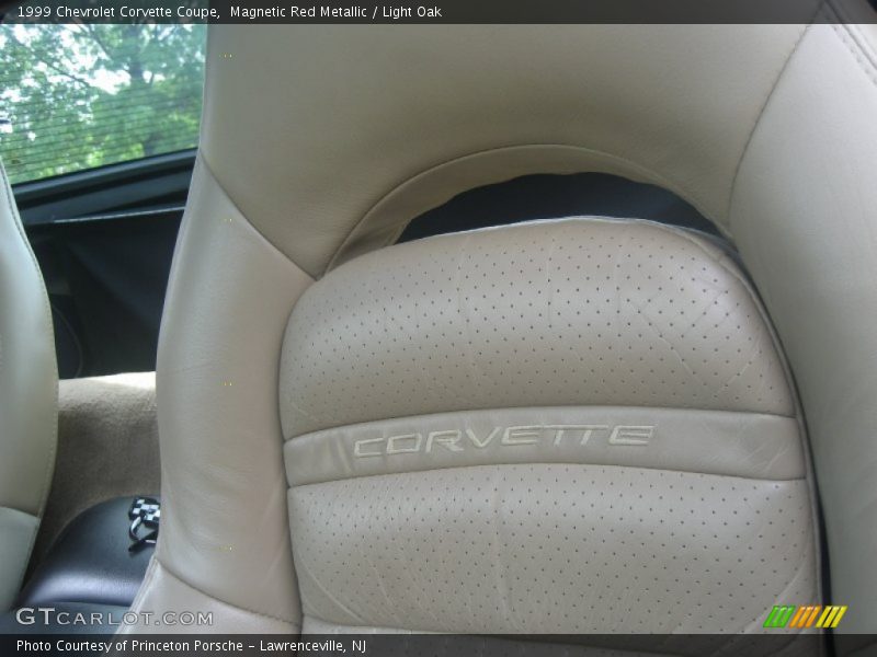 Magnetic Red Metallic / Light Oak 1999 Chevrolet Corvette Coupe