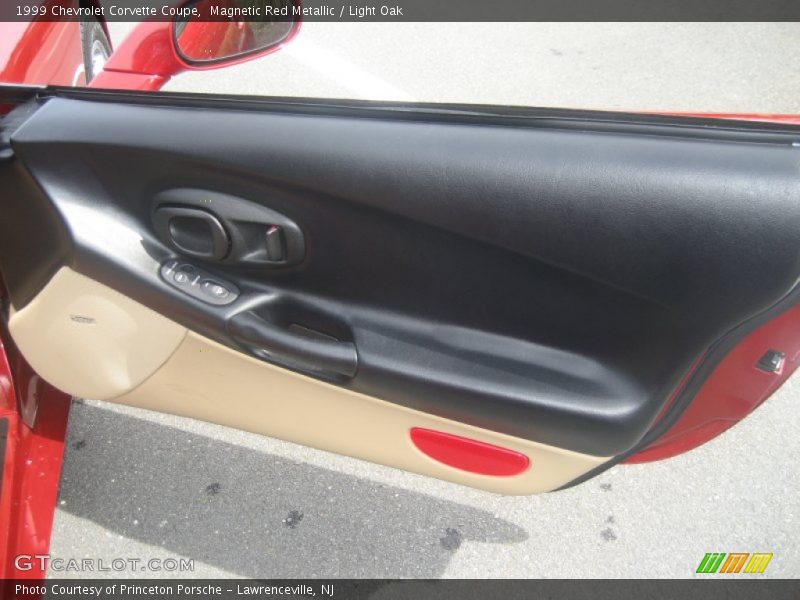 Magnetic Red Metallic / Light Oak 1999 Chevrolet Corvette Coupe
