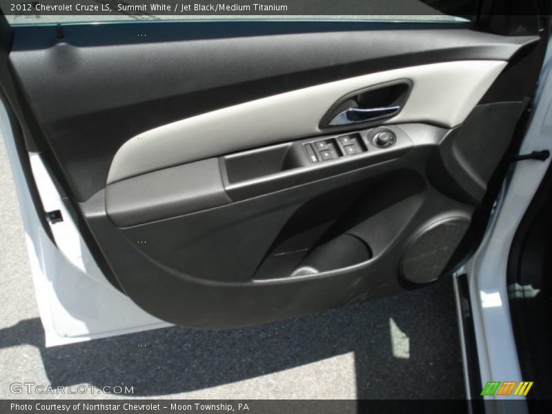 Summit White / Jet Black/Medium Titanium 2012 Chevrolet Cruze LS