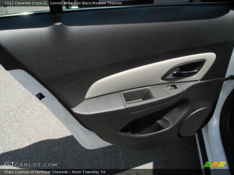 Summit White / Jet Black/Medium Titanium 2012 Chevrolet Cruze LS