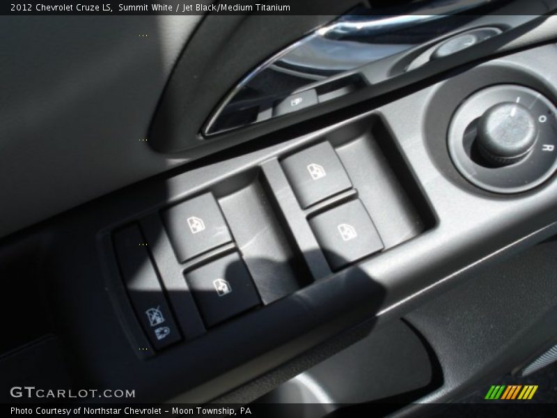 Summit White / Jet Black/Medium Titanium 2012 Chevrolet Cruze LS