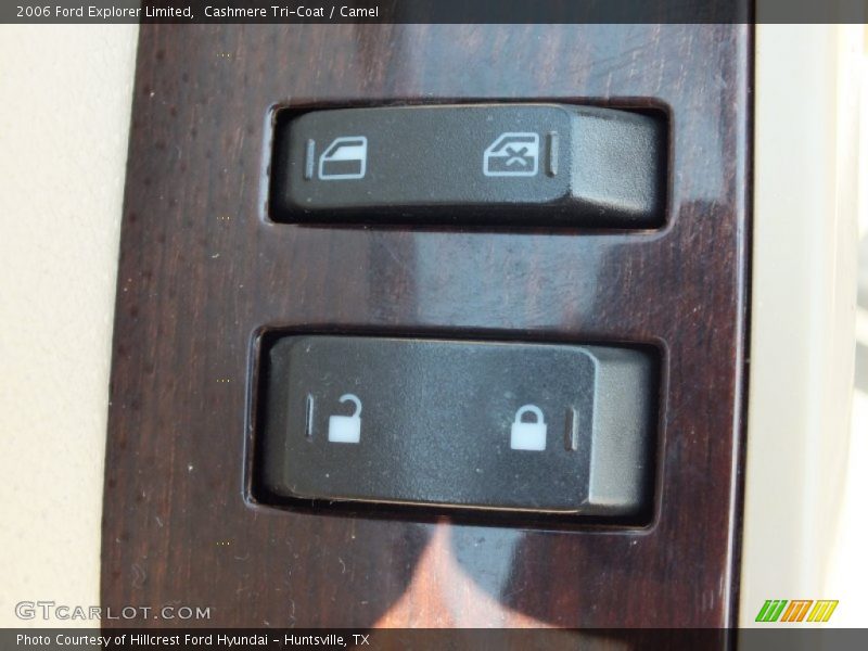 Cashmere Tri-Coat / Camel 2006 Ford Explorer Limited