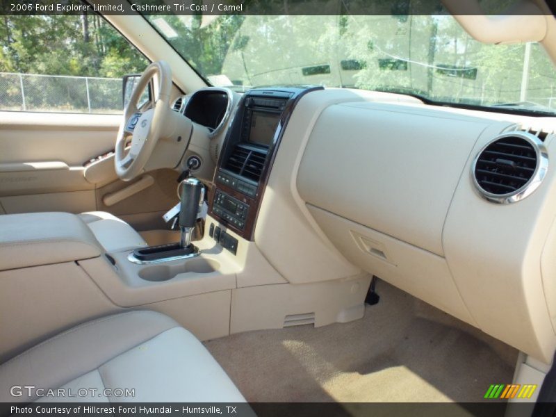 Cashmere Tri-Coat / Camel 2006 Ford Explorer Limited