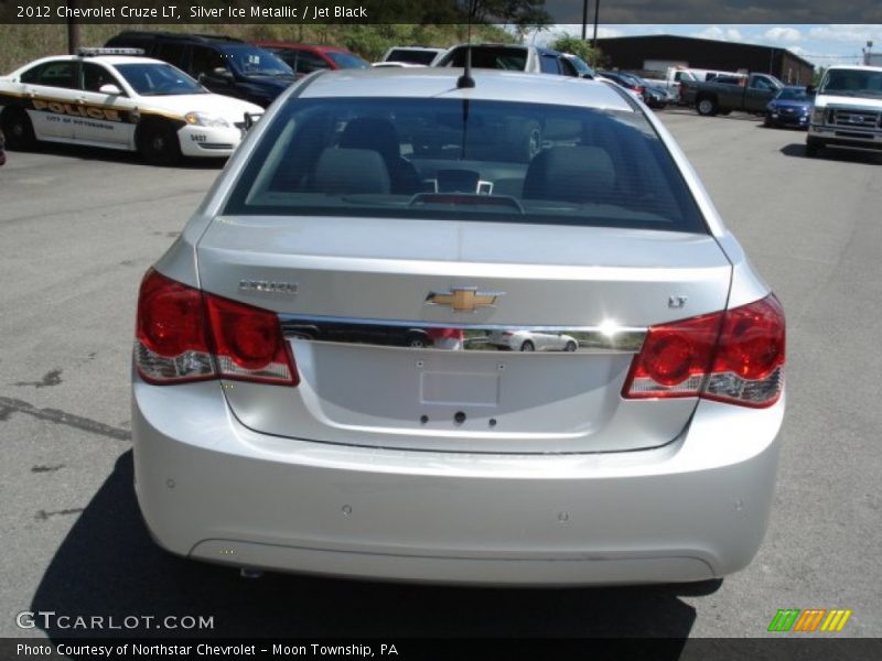 Silver Ice Metallic / Jet Black 2012 Chevrolet Cruze LT