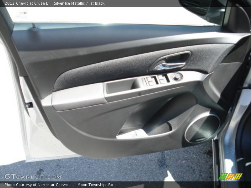 Silver Ice Metallic / Jet Black 2012 Chevrolet Cruze LT