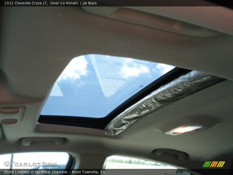 Silver Ice Metallic / Jet Black 2012 Chevrolet Cruze LT
