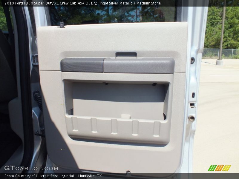 Door Panel of 2010 F350 Super Duty XL Crew Cab 4x4 Dually