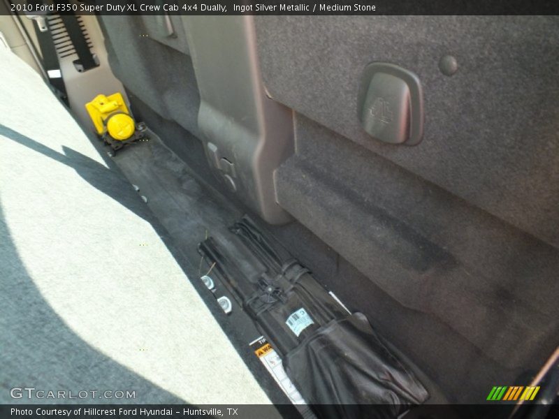 Tool Kit of 2010 F350 Super Duty XL Crew Cab 4x4 Dually