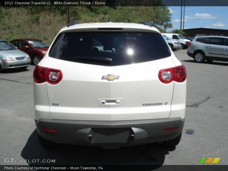 White Diamond Tricoat / Ebony 2012 Chevrolet Traverse LS