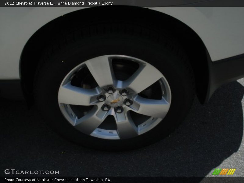 White Diamond Tricoat / Ebony 2012 Chevrolet Traverse LS