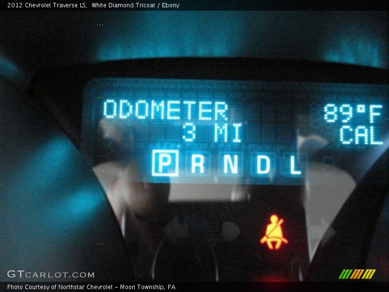 White Diamond Tricoat / Ebony 2012 Chevrolet Traverse LS