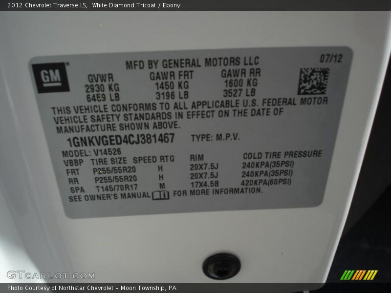 White Diamond Tricoat / Ebony 2012 Chevrolet Traverse LS