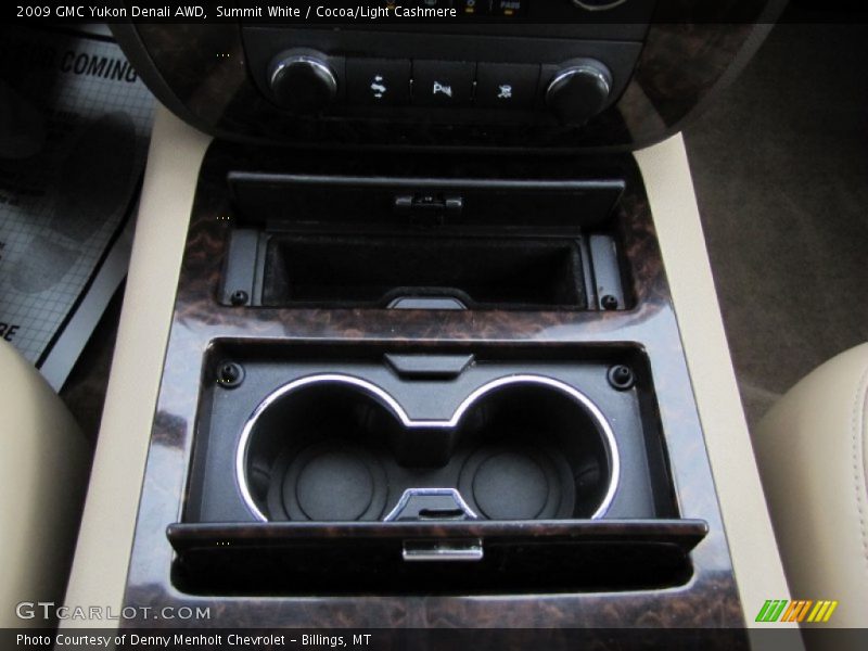Summit White / Cocoa/Light Cashmere 2009 GMC Yukon Denali AWD