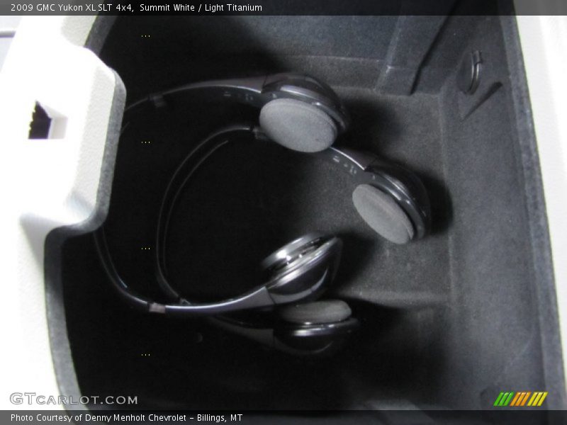 Summit White / Light Titanium 2009 GMC Yukon XL SLT 4x4