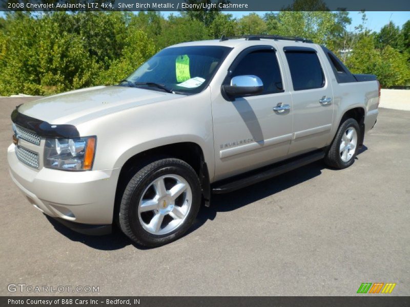 Front 3/4 View of 2008 Avalanche LTZ 4x4
