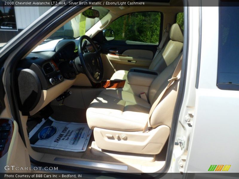 Silver Birch Metallic / Ebony/Light Cashmere 2008 Chevrolet Avalanche LTZ 4x4