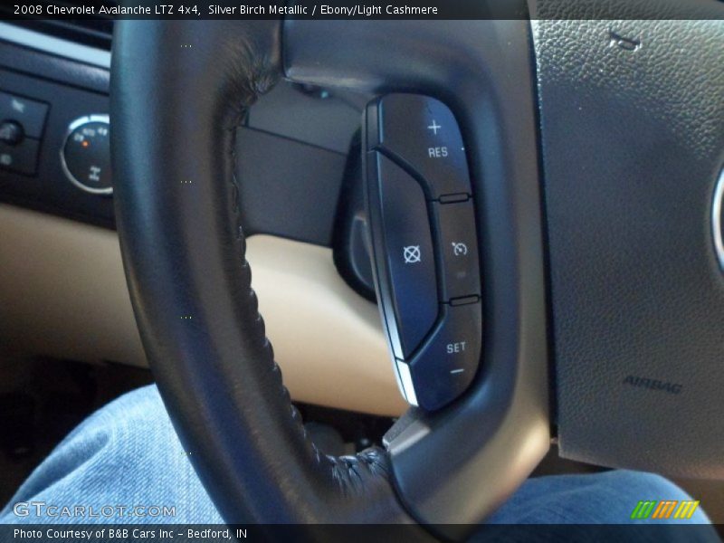 Silver Birch Metallic / Ebony/Light Cashmere 2008 Chevrolet Avalanche LTZ 4x4