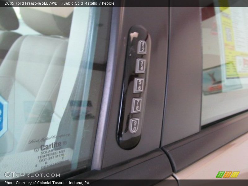 Pueblo Gold Metallic / Pebble 2005 Ford Freestyle SEL AWD