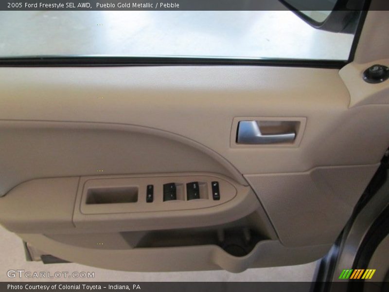 Pueblo Gold Metallic / Pebble 2005 Ford Freestyle SEL AWD