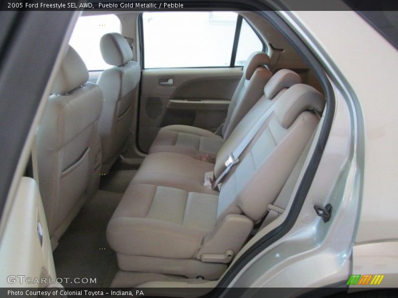 Pueblo Gold Metallic / Pebble 2005 Ford Freestyle SEL AWD