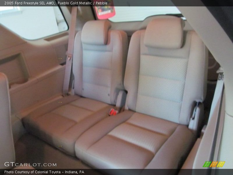 Pueblo Gold Metallic / Pebble 2005 Ford Freestyle SEL AWD